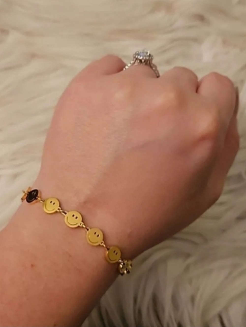 Serotonin Spark Bracelet - Golden Aura - Picture 3 of 5